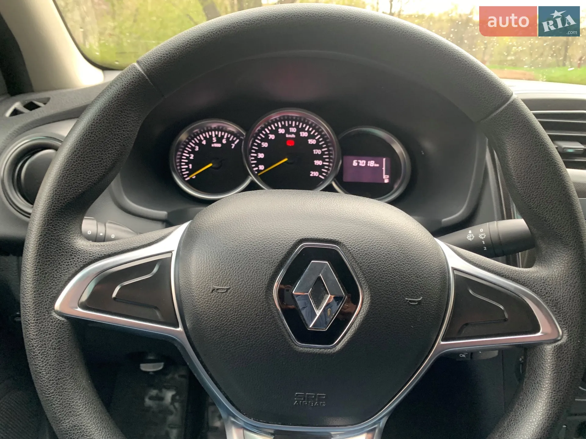 2020 Renault Logan - мініатюра 9