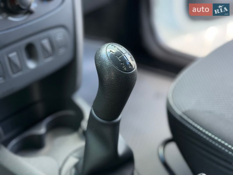 Седан Renault Logan 2013 в Вінниці