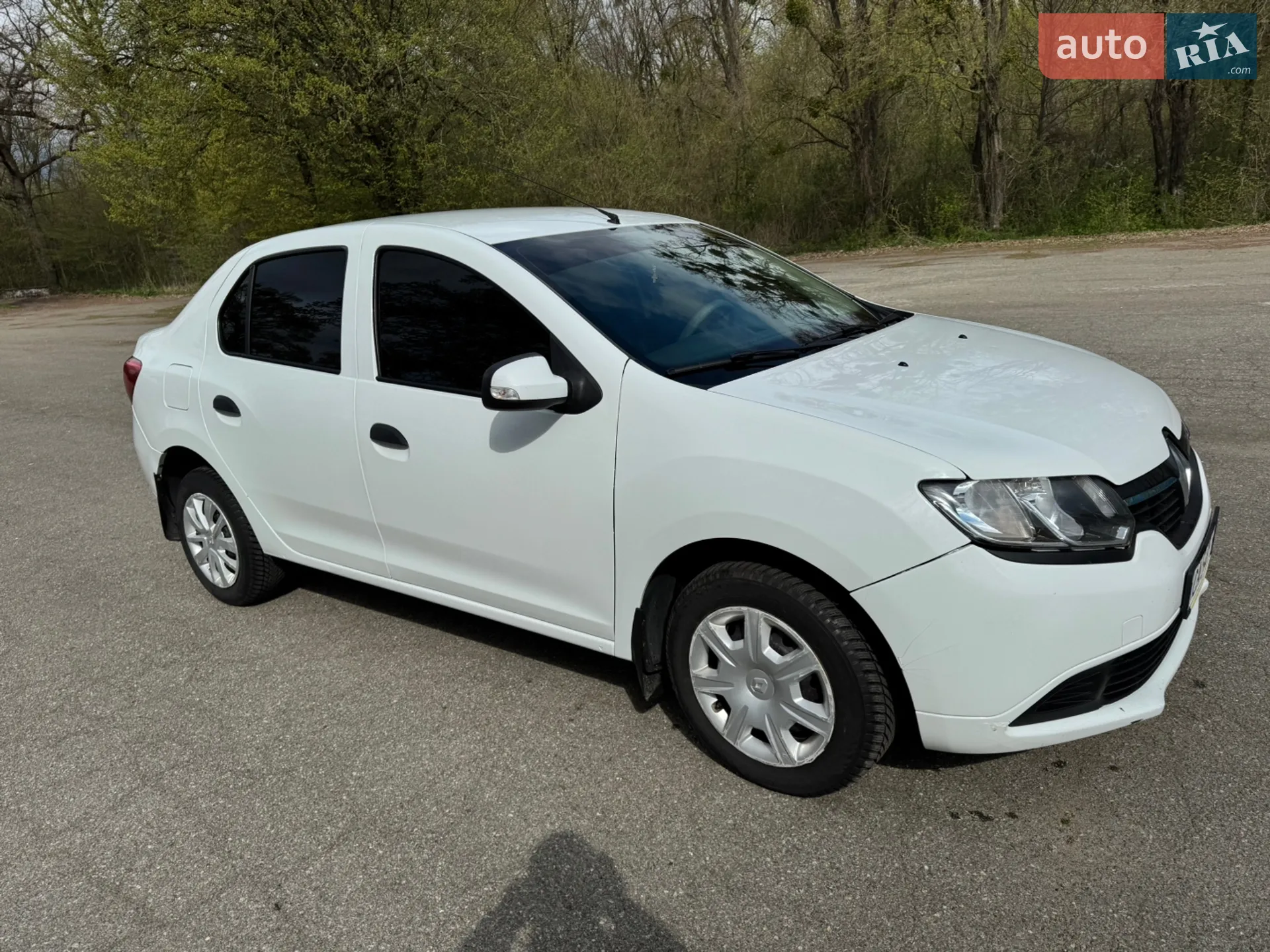 2015 Renault Logan - мініатюра 2