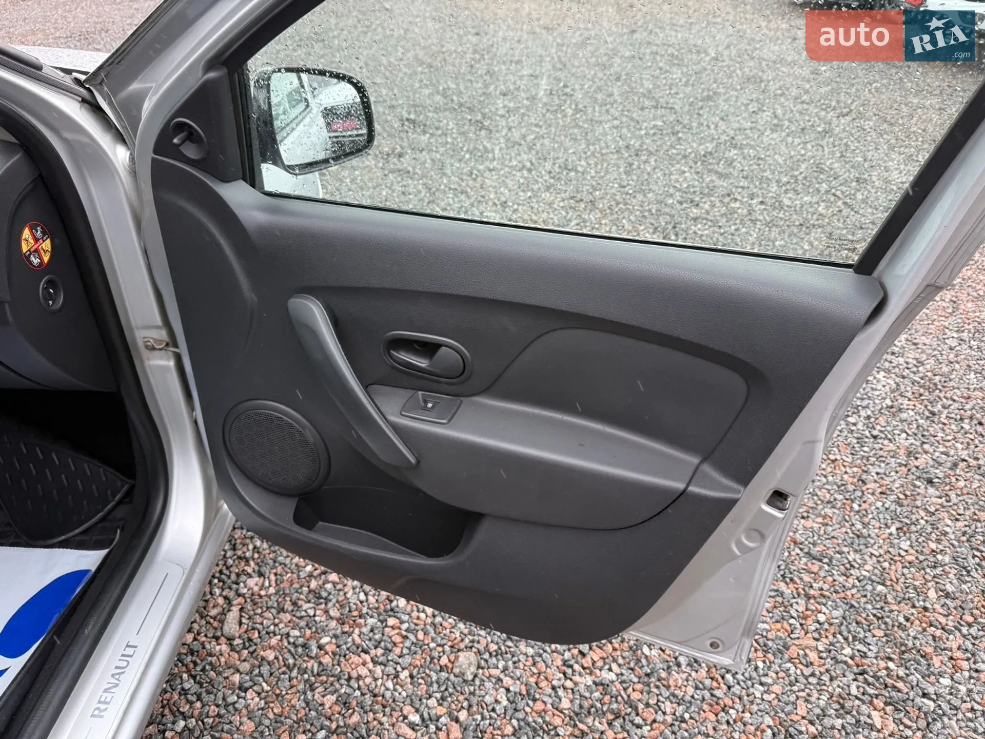 2014 Renault Logan - мініатюра 47