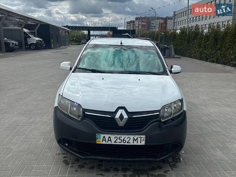 Седан Renault Logan 2013 в Днепре