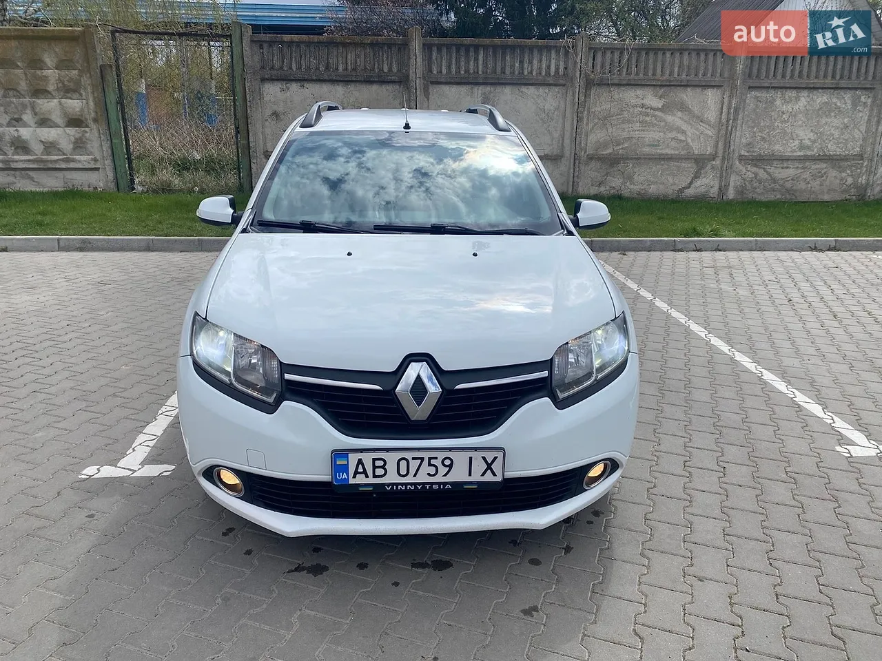 2014 Renault Logan - мініатюра 7
