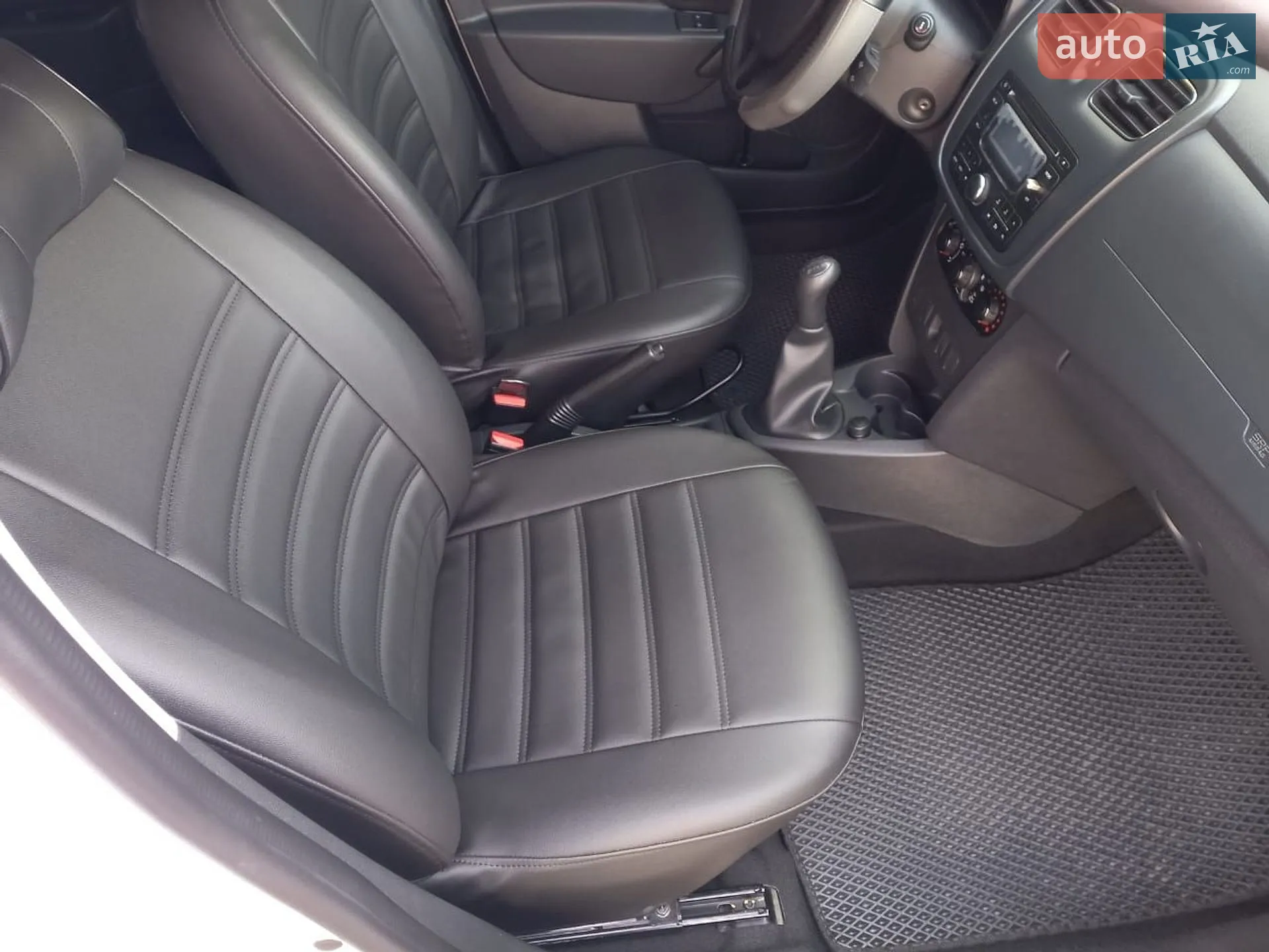 2016 Renault Logan - мініатюра 24