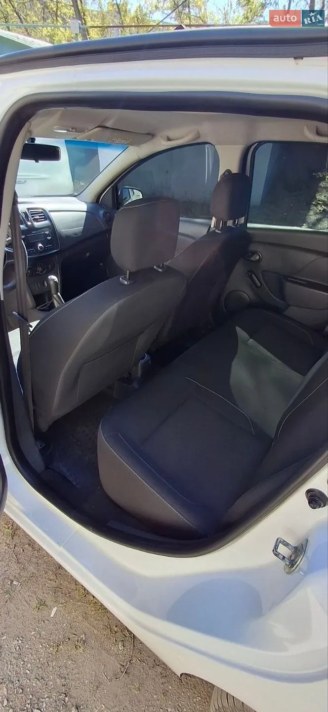 2019 Renault Logan - мініатюра 11