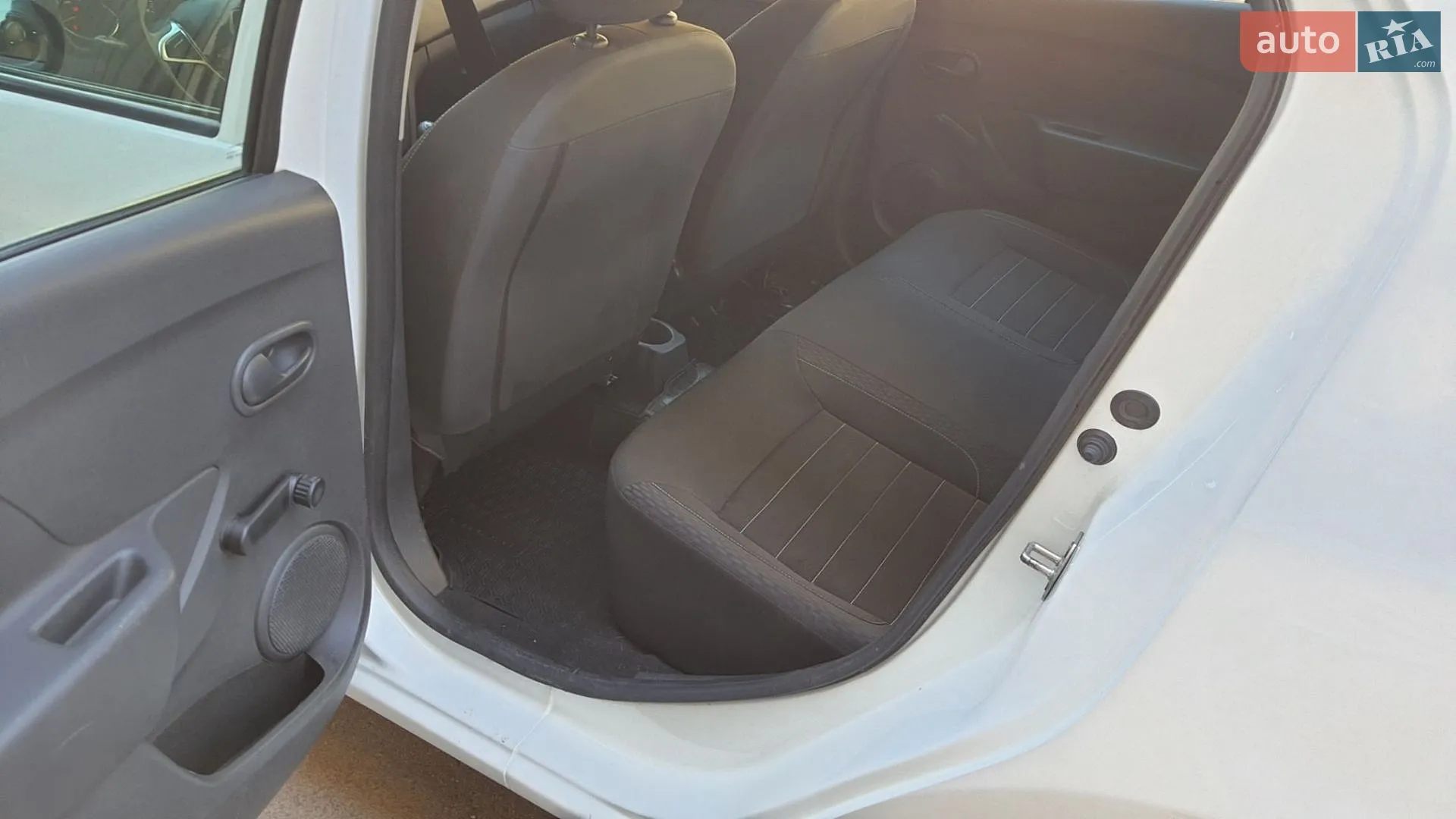 2021 Renault Logan - мініатюра 11