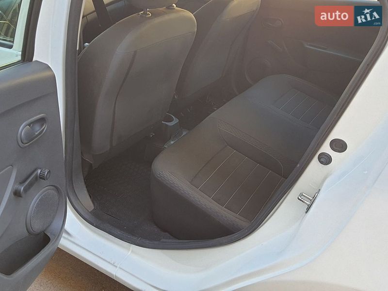 Седан Renault Logan 2021 в Киеве