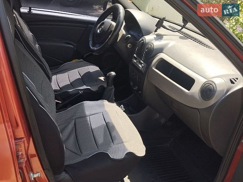 Седан Renault Logan 2009 в Дніпрі