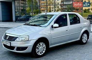 Седан Renault Logan 2011 в Днепре