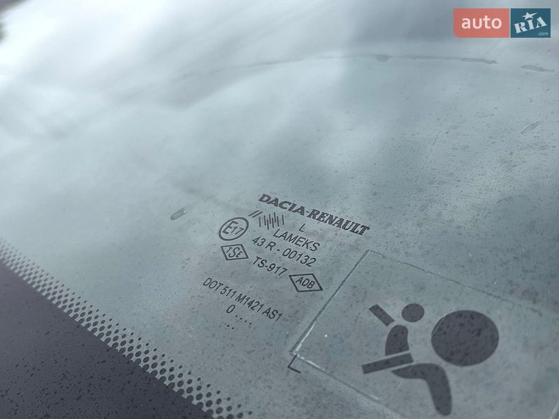 Седан Renault Logan 2010 в Козельщині