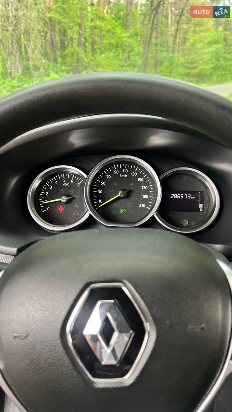 2017 Renault Logan - мініатюра 33