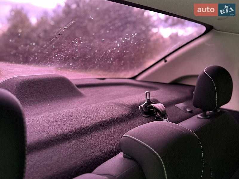 Седан Renault Logan 2017 в Киверцах