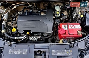 Седан Renault Logan 2013 в Дніпрі