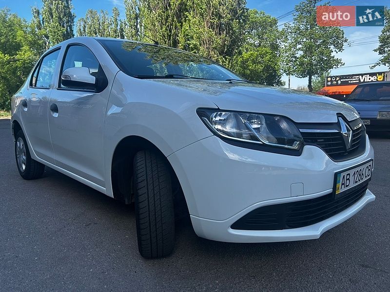 Седан Renault Logan 2014 в Чернигове