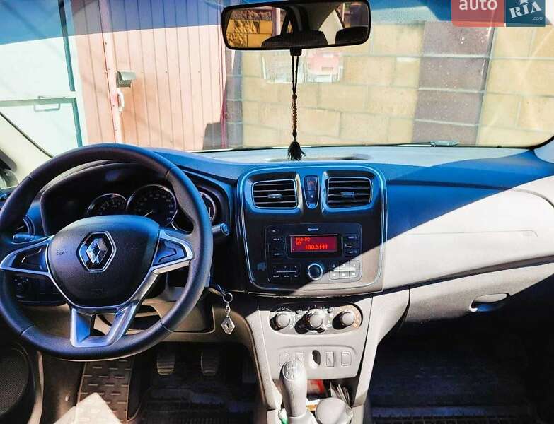 Седан Renault Logan 2019 в Днепре