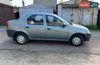 Седан Renault Logan 2009 в Львові