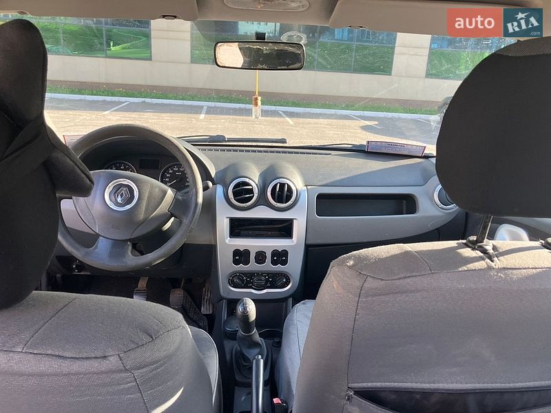 Седан Renault Logan 2012 в Харкові
