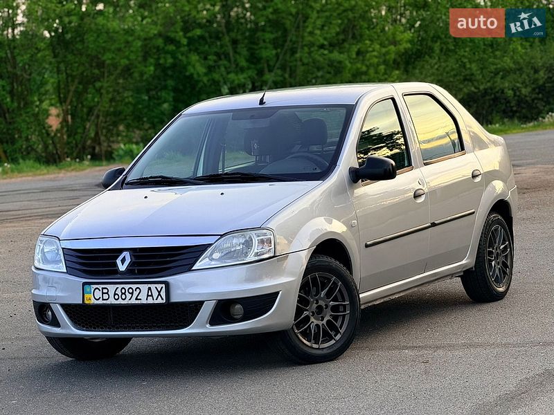 Седан Renault Logan 2011 в Мене