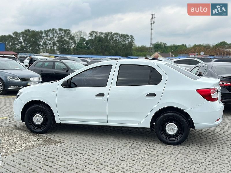 Седан Renault Logan 2014 в Черновцах