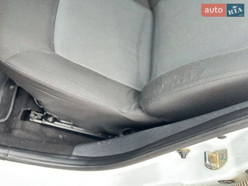 Седан Renault Logan 2014 в Черновцах