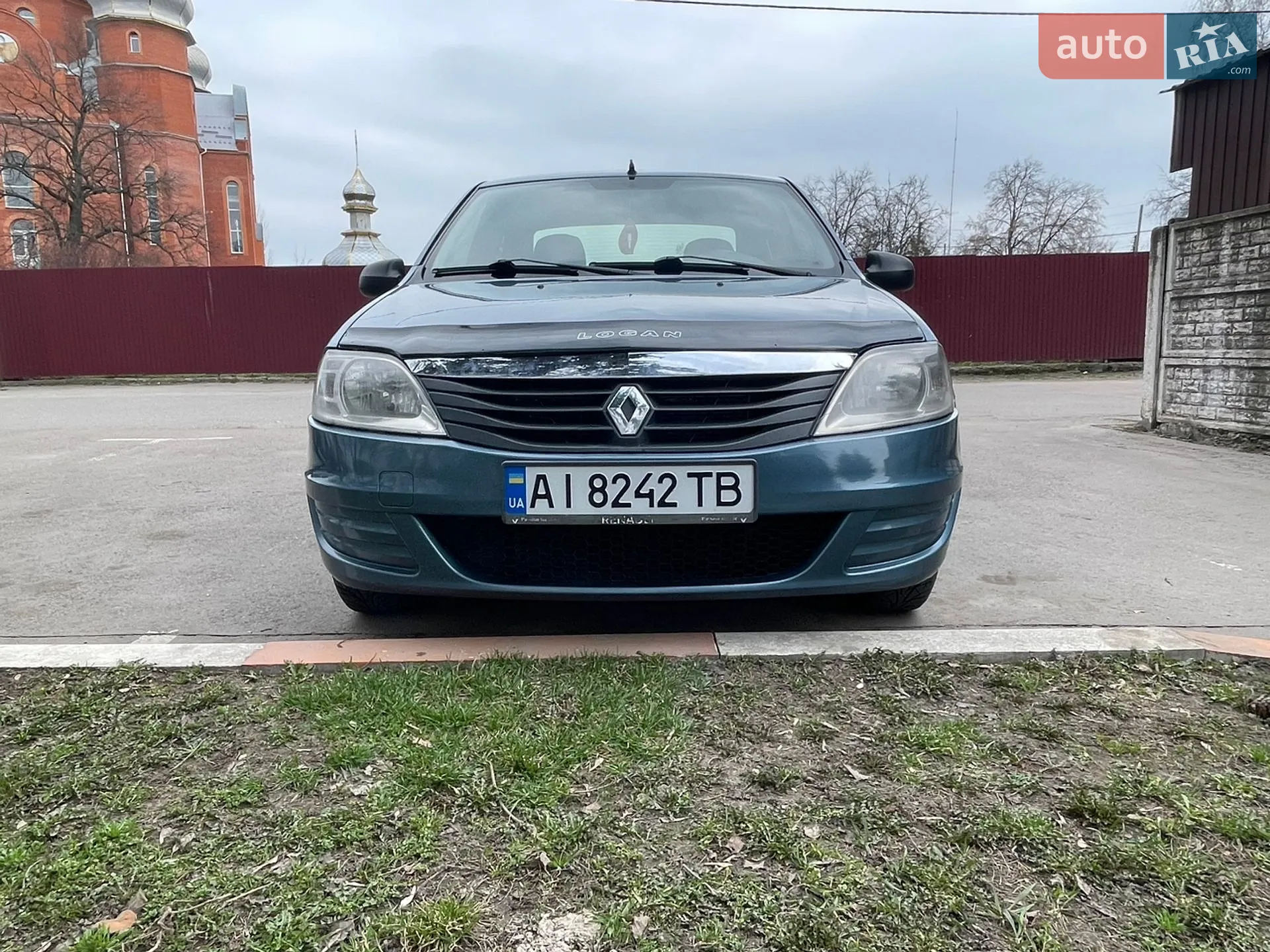 2010 Renault Logan - мініатюра 2