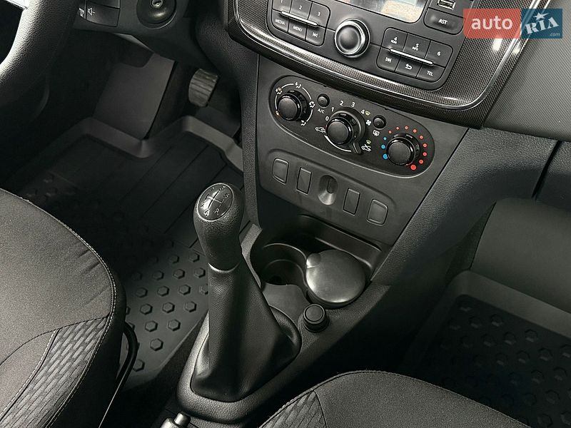 Седан Renault Logan 2021 в Виннице
