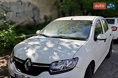 Седан Renault Logan 2015 в Києві