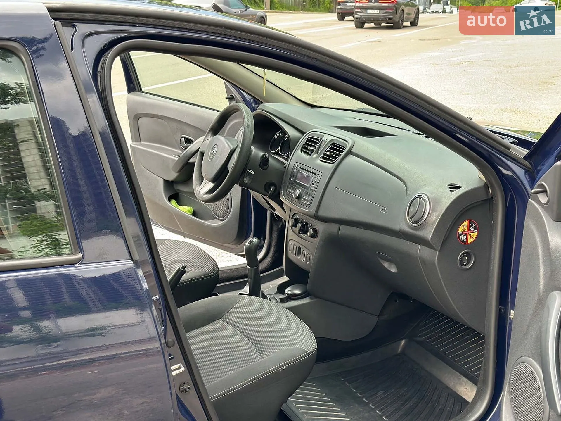 2015 Renault Logan - мініатюра 21