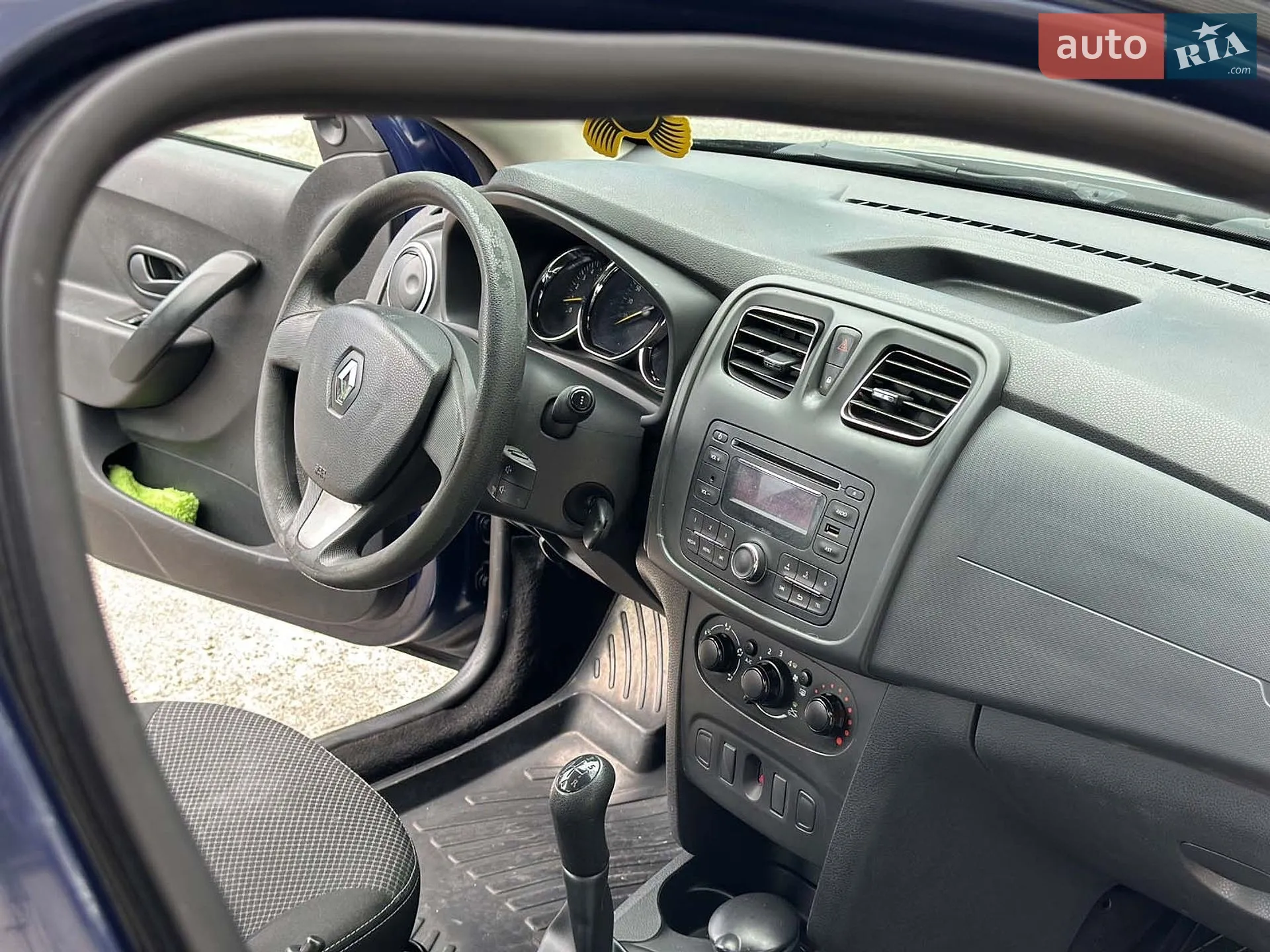 2015 Renault Logan - мініатюра 23
