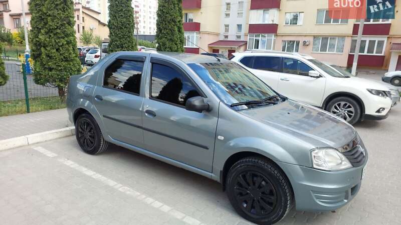 Седан Renault Logan 2010 в Кам'янець-Подільському