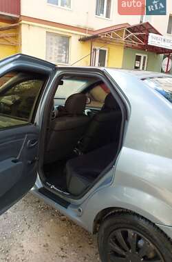 Седан Renault Logan 2010 в Кам'янець-Подільському