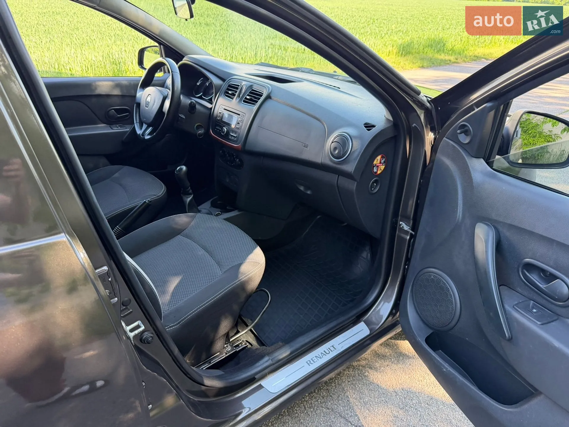 2016 Renault Logan - мініатюра 10
