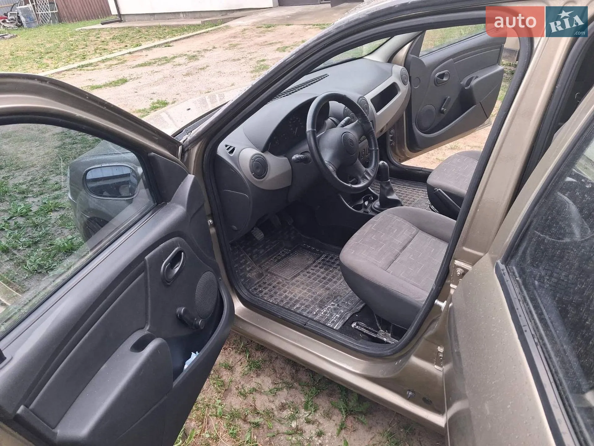 2010 Renault Logan - мініатюра 4