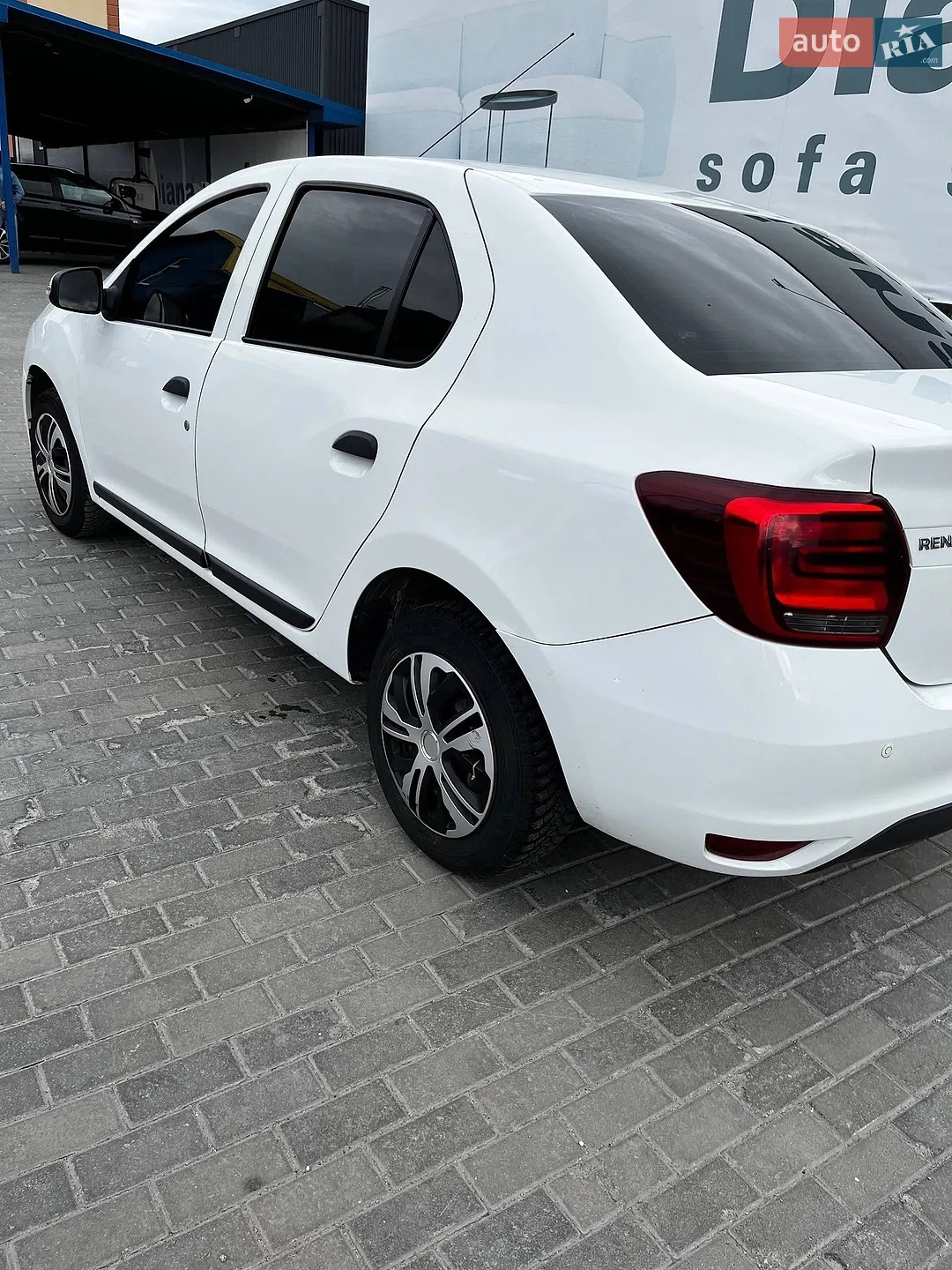 2019 Renault Logan - мініатюра 3