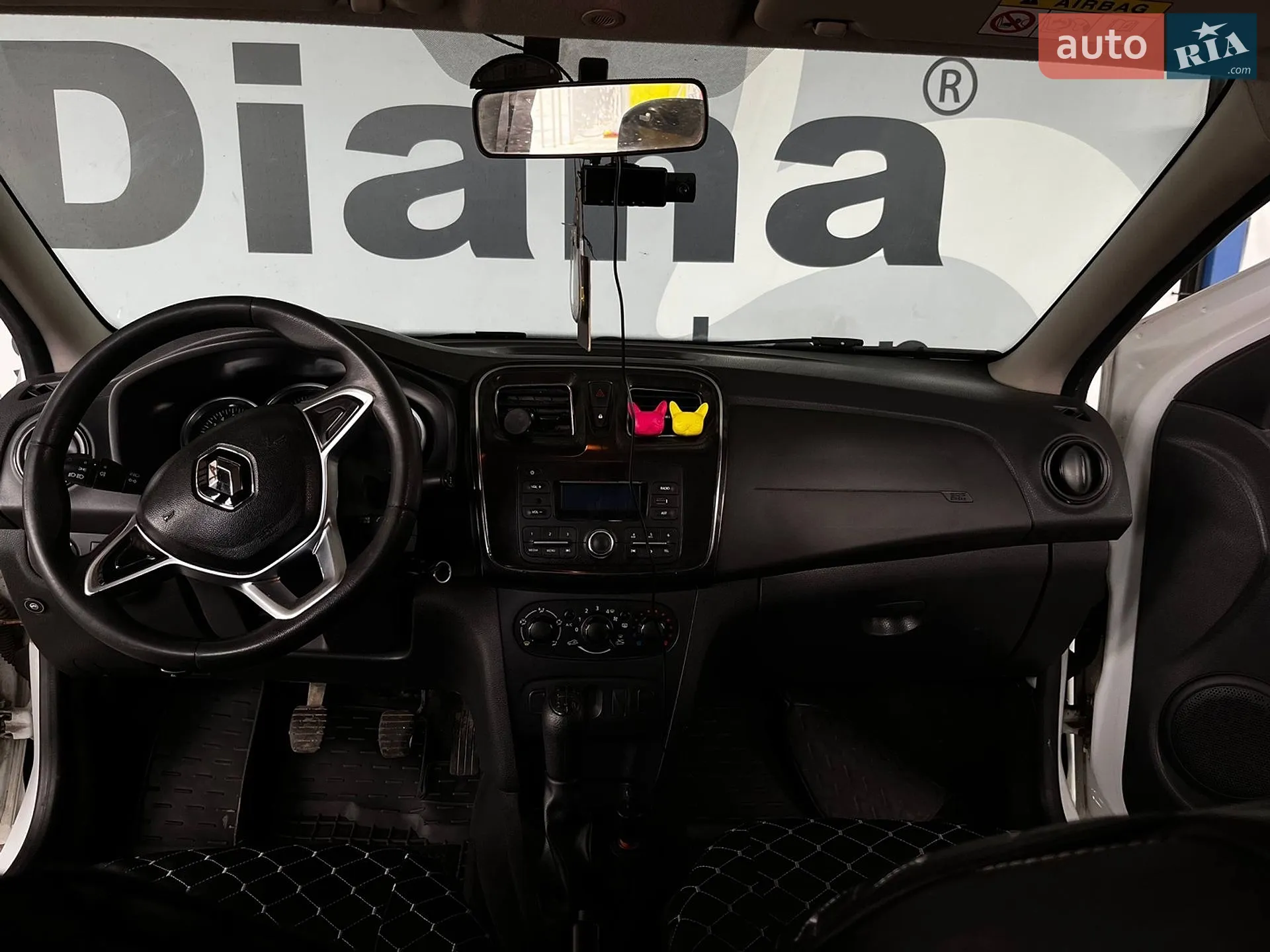 2019 Renault Logan - мініатюра 13