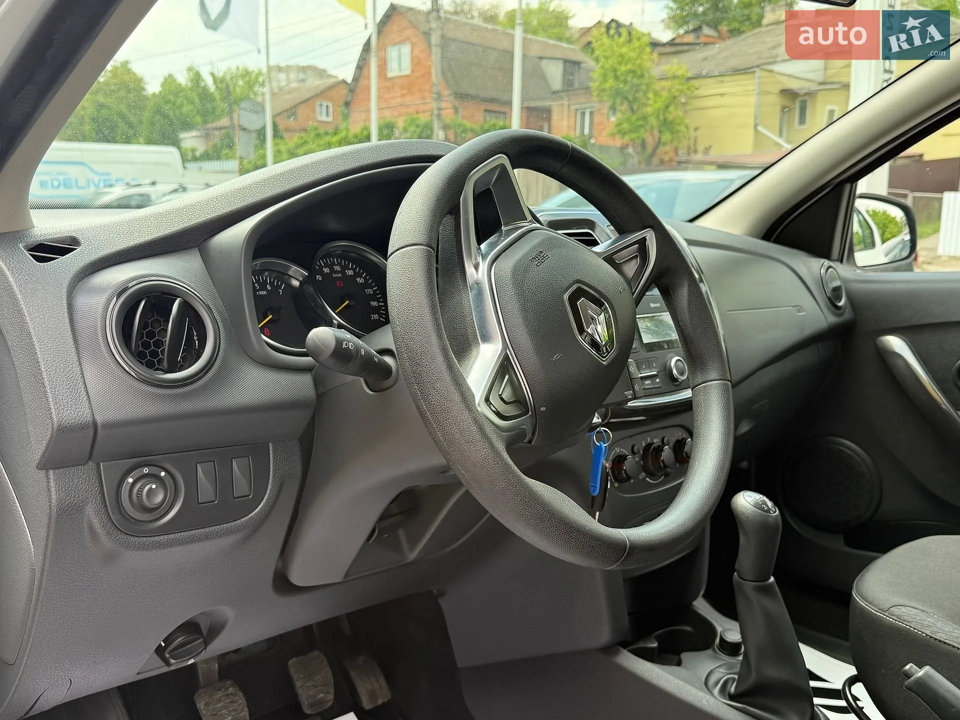 2021 Renault Logan - мініатюра 13