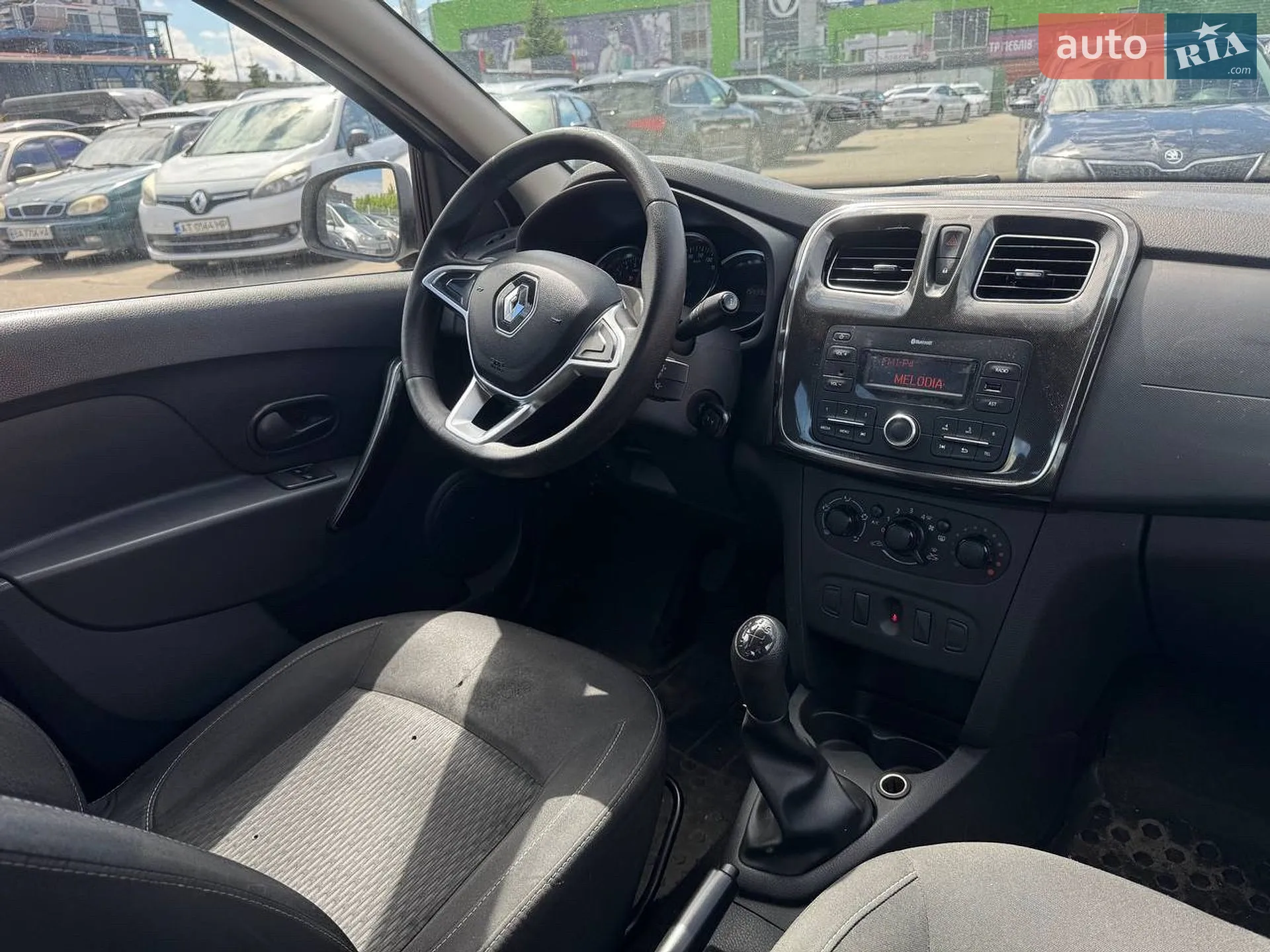 2019 Renault Logan - мініатюра 10