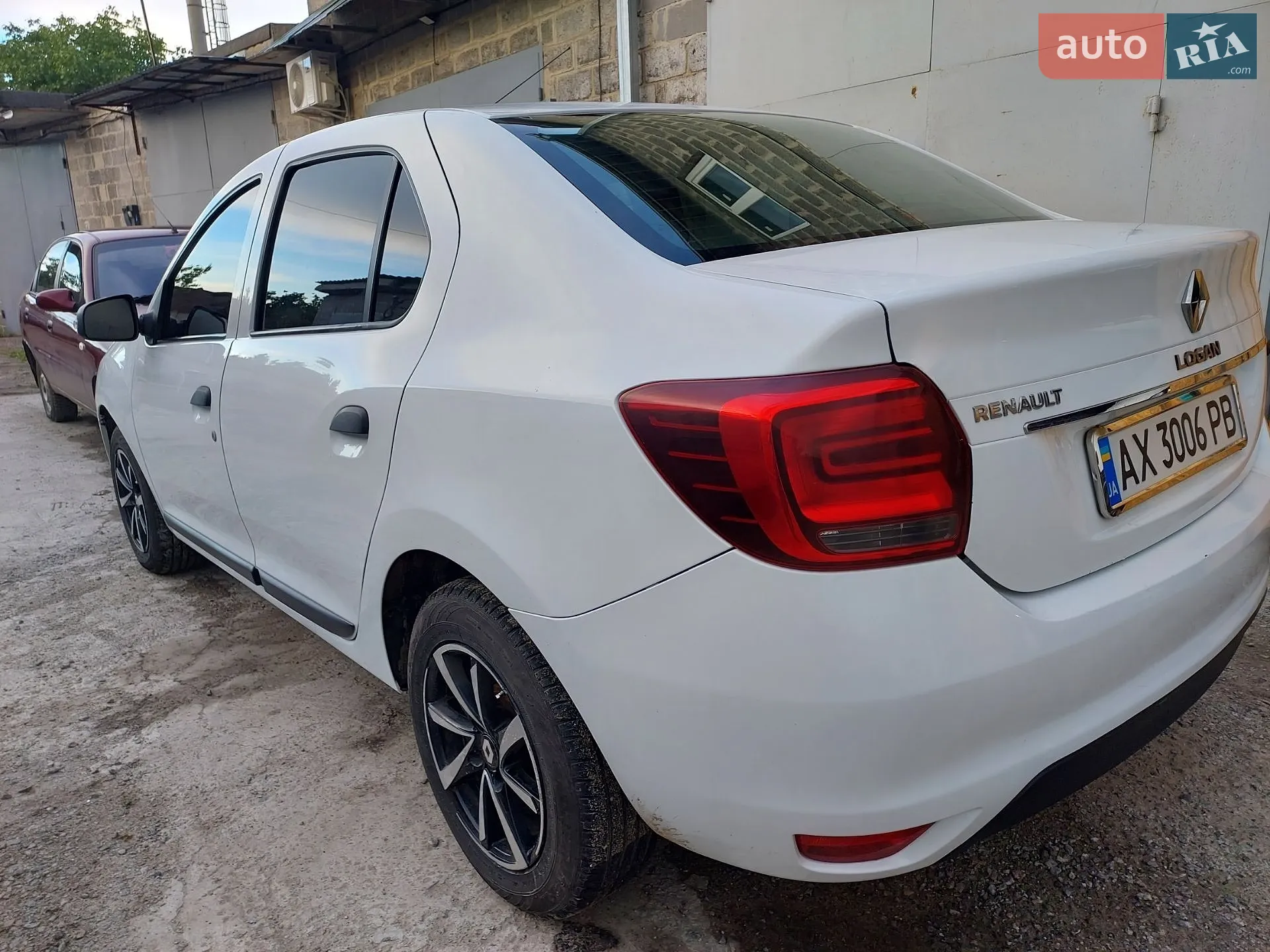 2019 Renault Logan - мініатюра 9