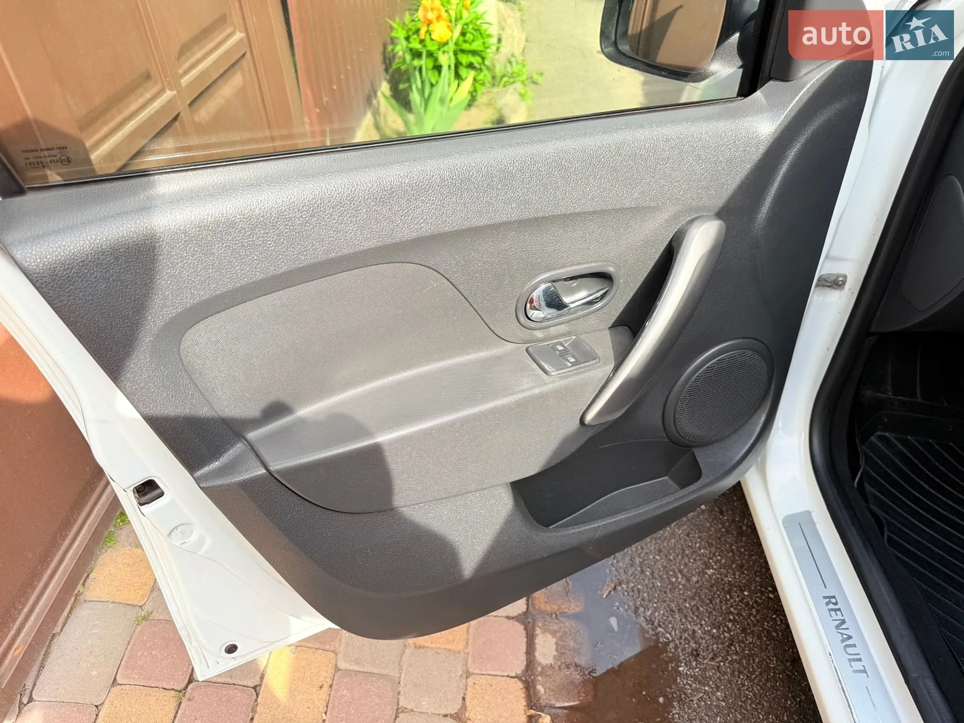 2016 Renault Logan - мініатюра 12