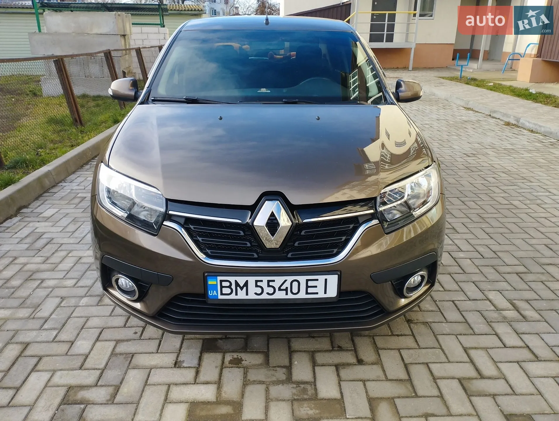 2020 Renault Logan - фото 1