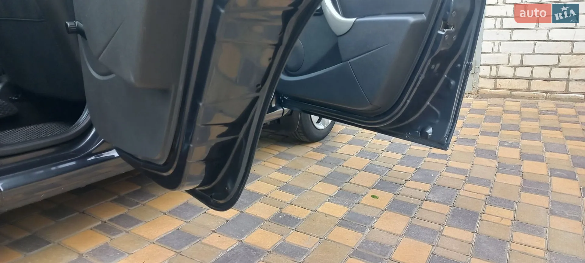 2011 Renault Logan - мініатюра 10