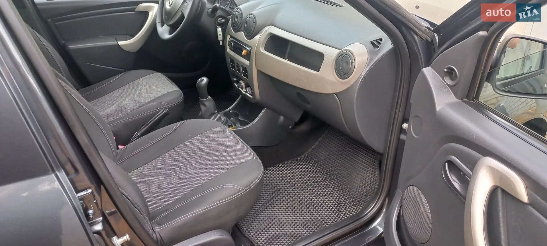 2011 Renault Logan - мініатюра 12