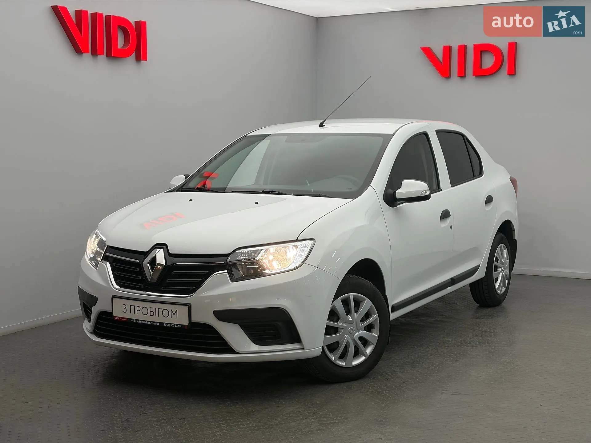2020 Renault Logan - фото 1