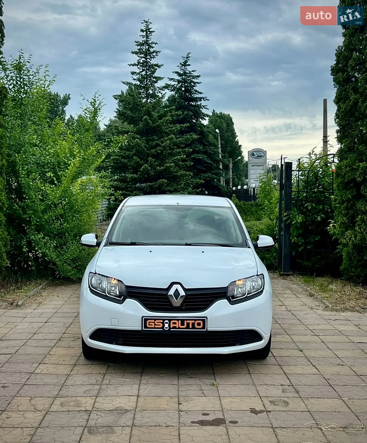 2013 Renault Logan - мініатюра 2