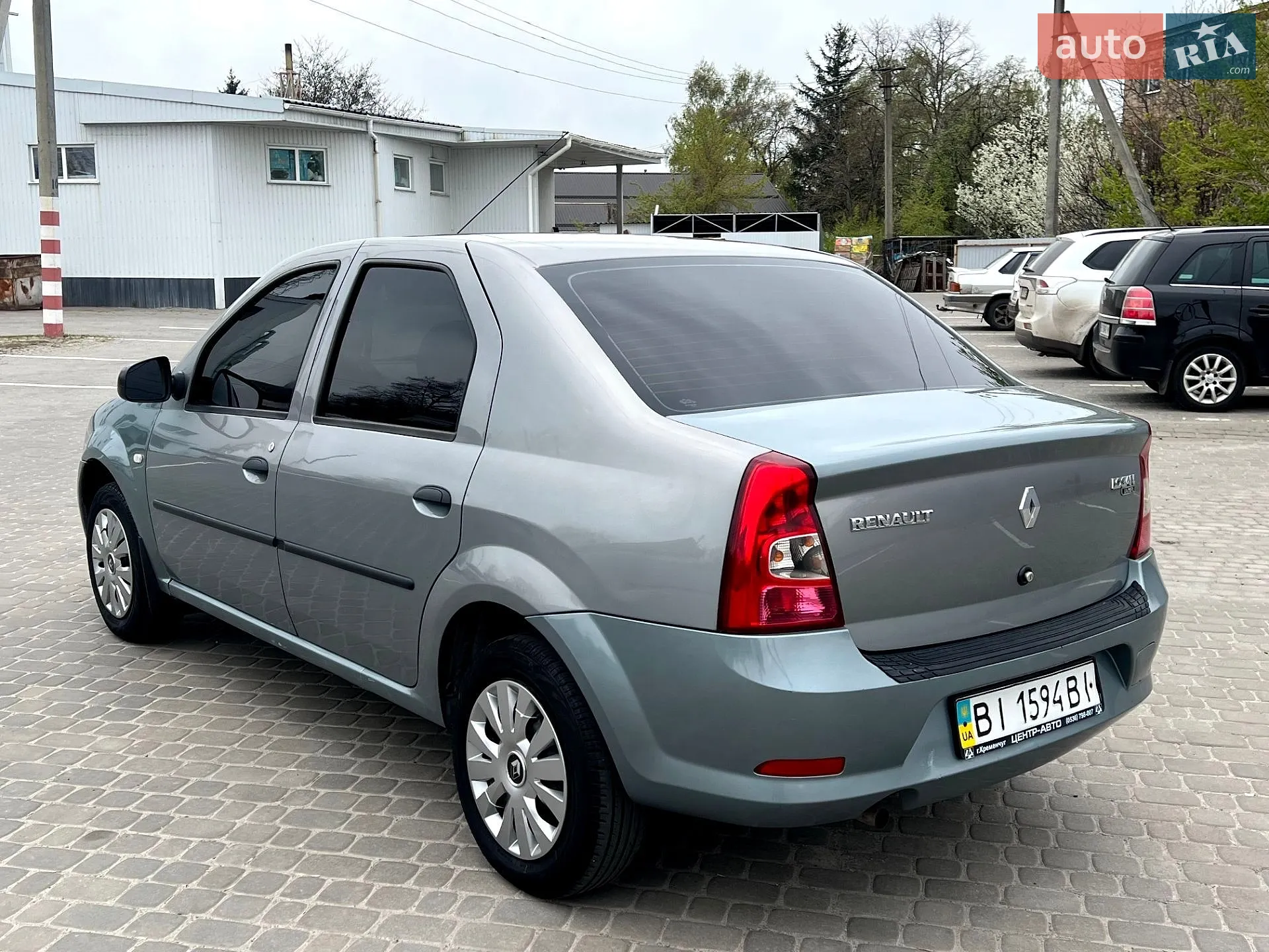 2010 Renault Logan - мініатюра 8