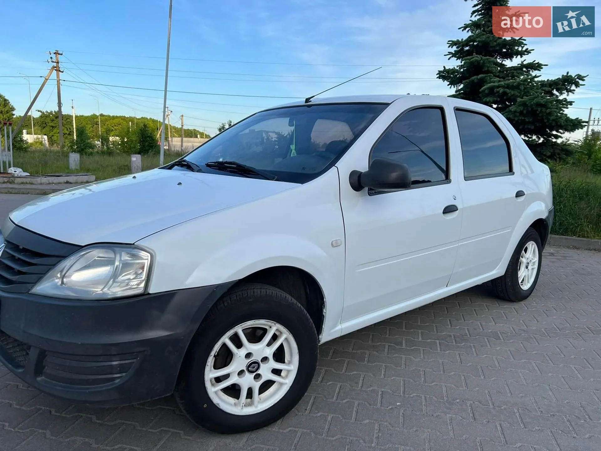 2011 Renault Logan - мініатюра 16