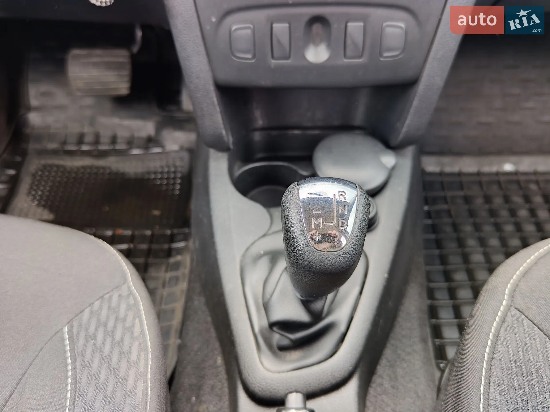 2021 Renault Logan - мініатюра 26