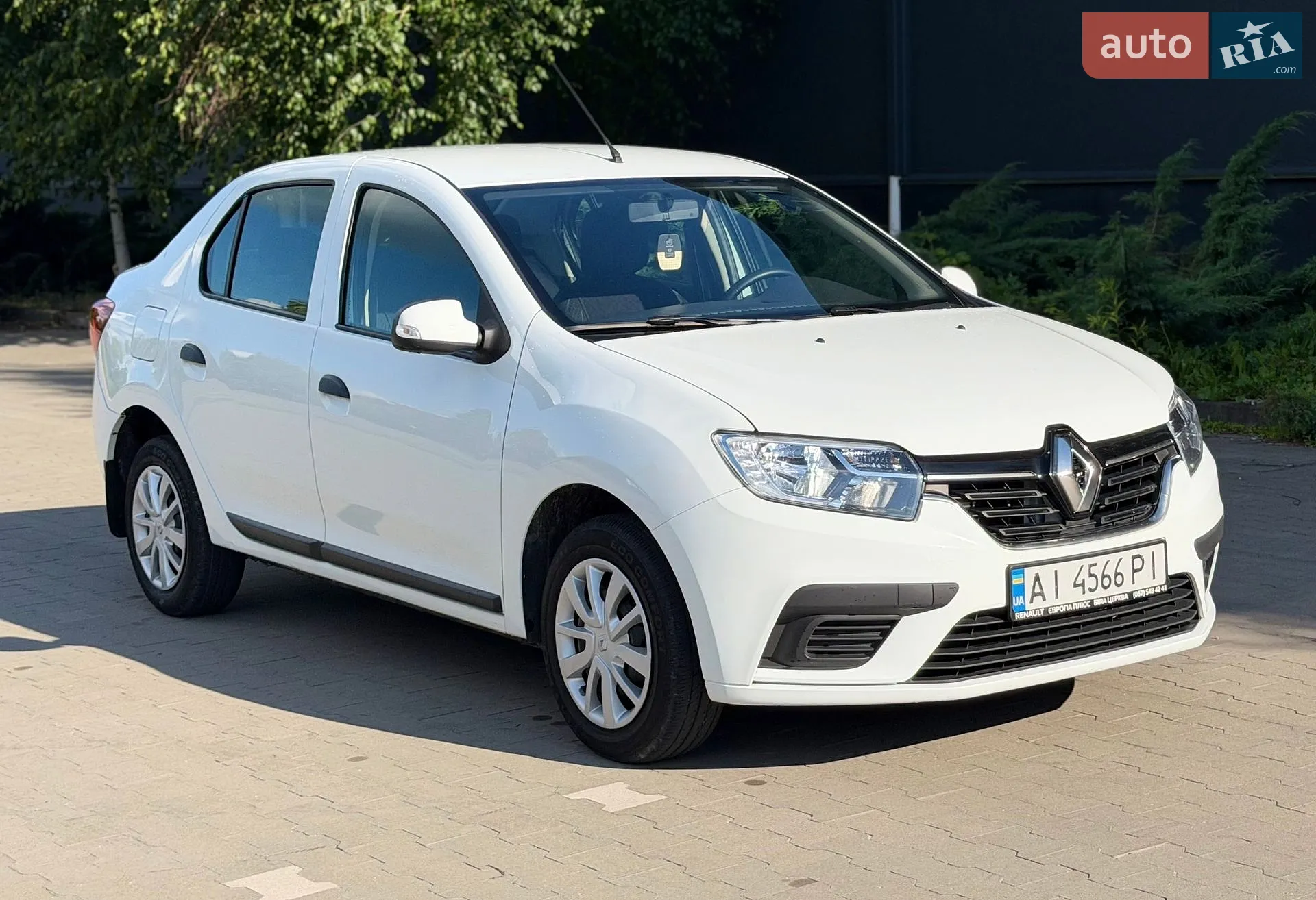 2021 Renault Logan - фото 1