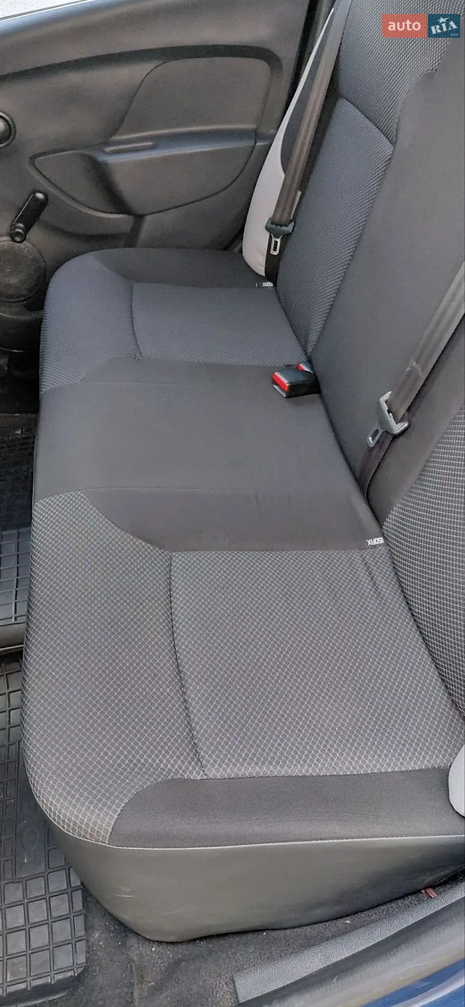 2013 Renault Logan - мініатюра 21