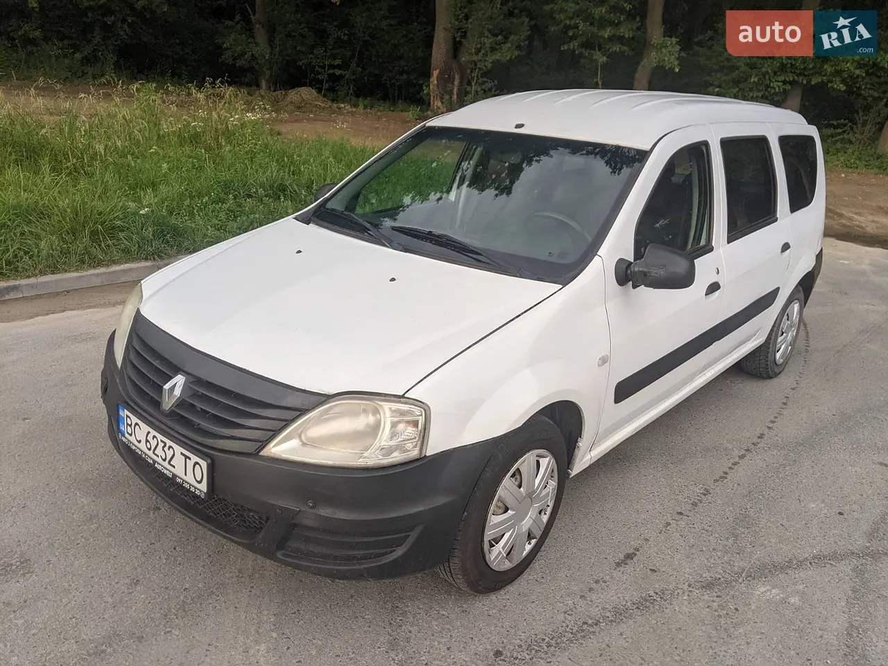 2011 Renault Logan - мініатюра 21