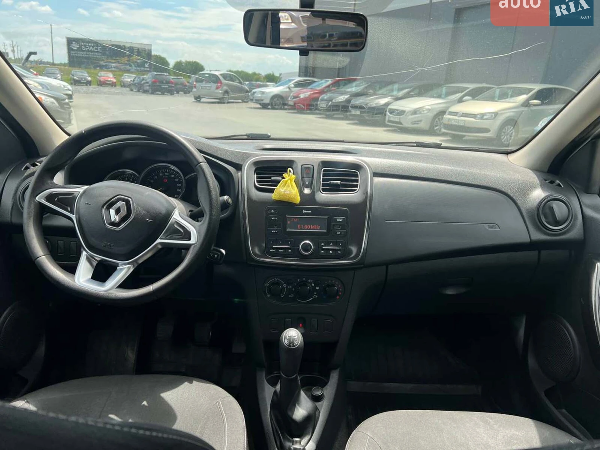 2019 Renault Logan - мініатюра 33